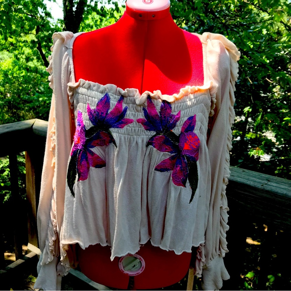 Free people Embroidered blouse.